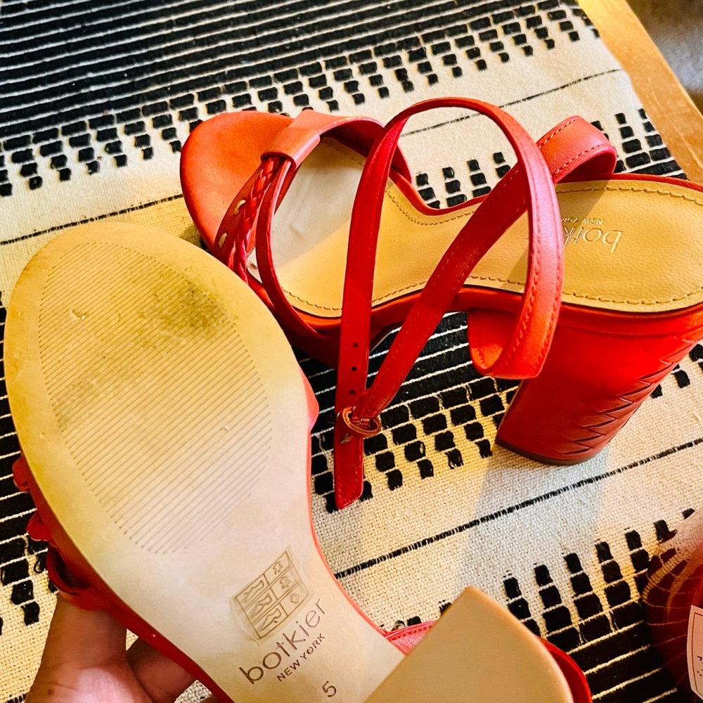 Botkier  red - orange 31/2 heel  sandals  , size 5 super cute !!!